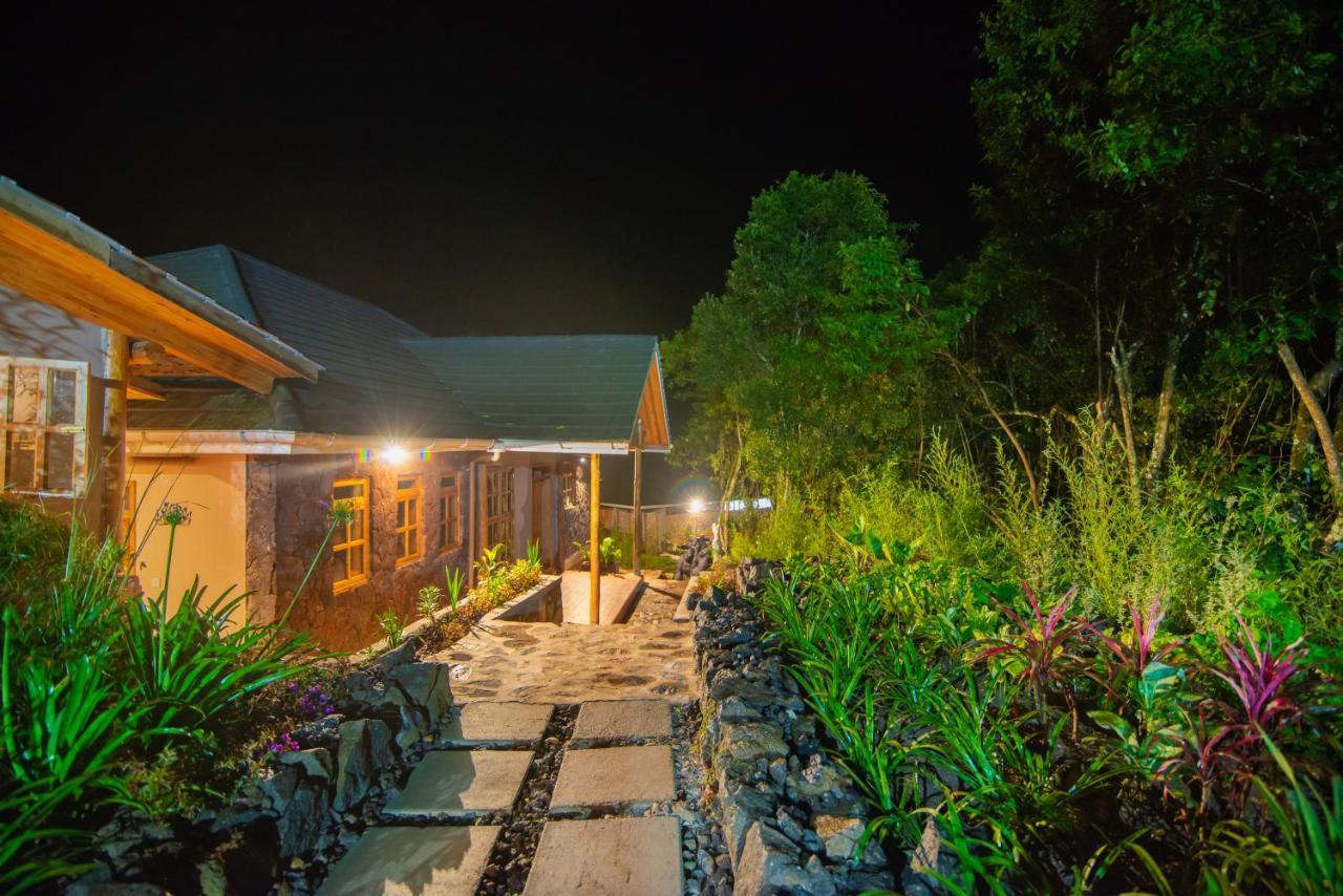 Gorilla Leisure Lodge Kisoro Exterior foto