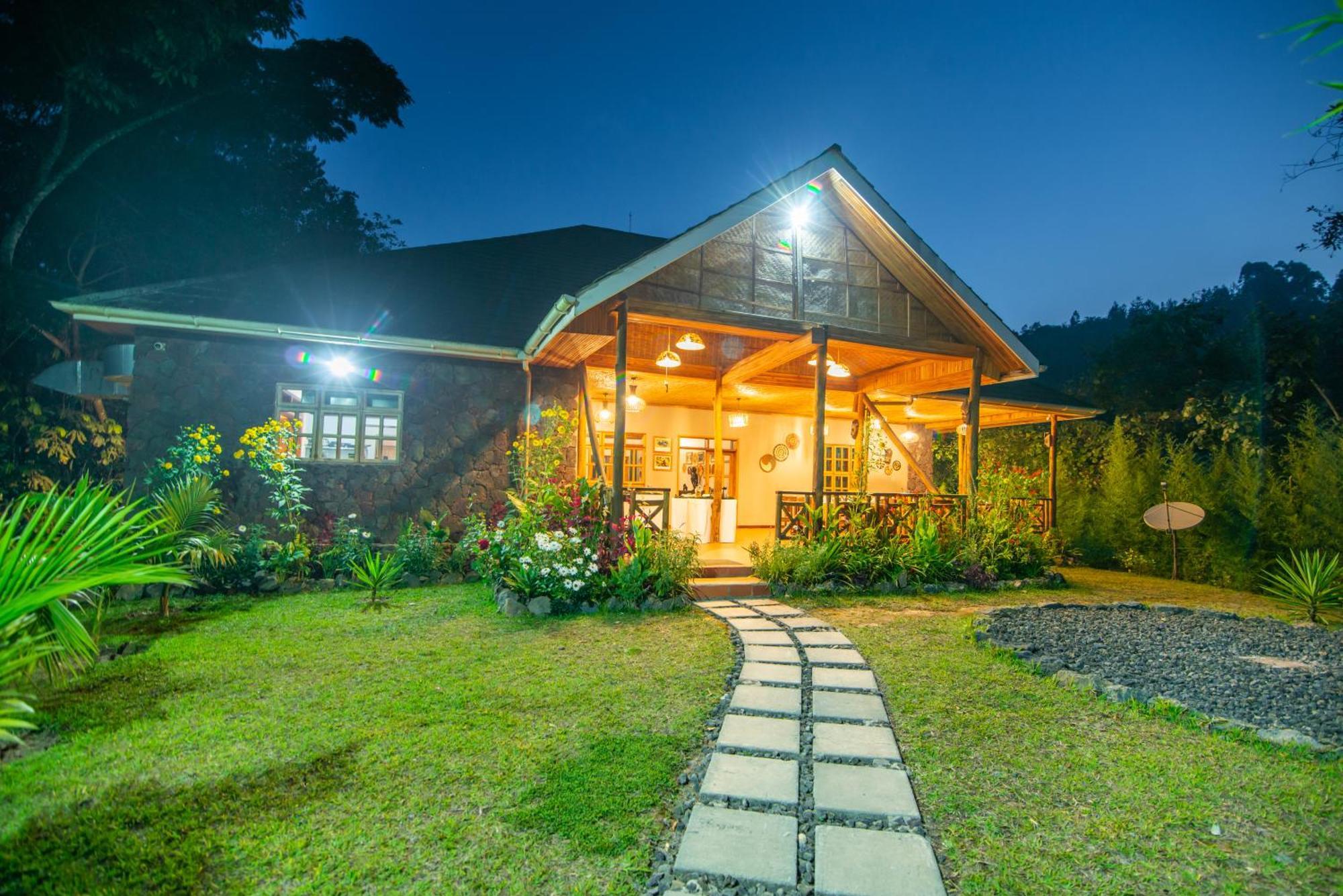 Gorilla Leisure Lodge Kisoro Exterior foto